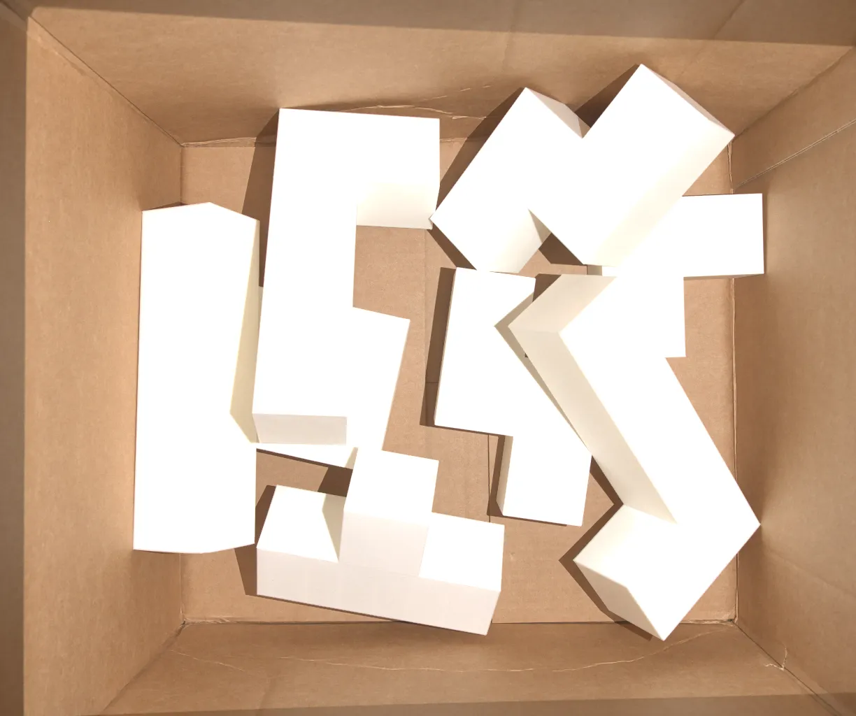 Tetris-PoseNet performing 6D pose estimation on bin-packed objects